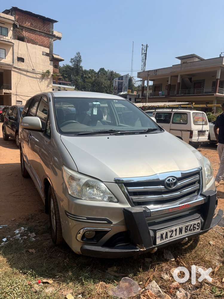 Toyota Innova Diesel 2014