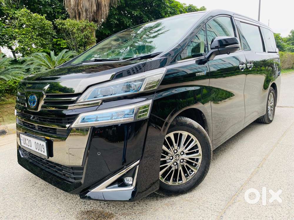 Toyota Vellfire Vip – Executive Lounge, 2022, Petrol