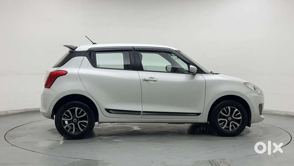 Maruti Suzuki Swift Amt Vvt Vxi, 2022, Petrol