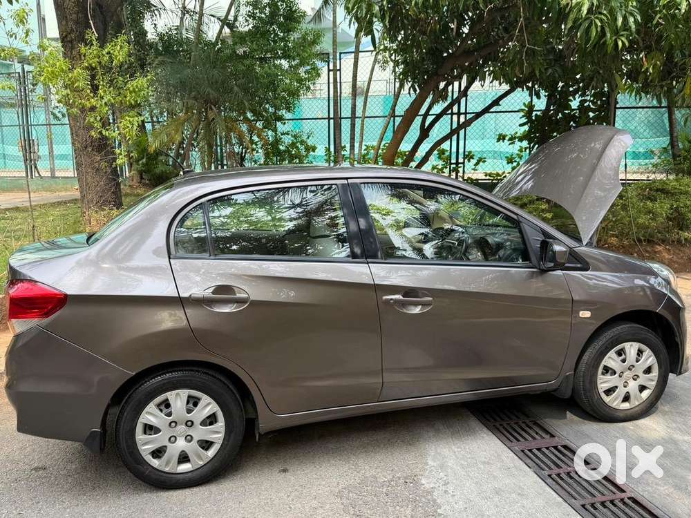 Honda Car 2014 Mileage 131000 Km