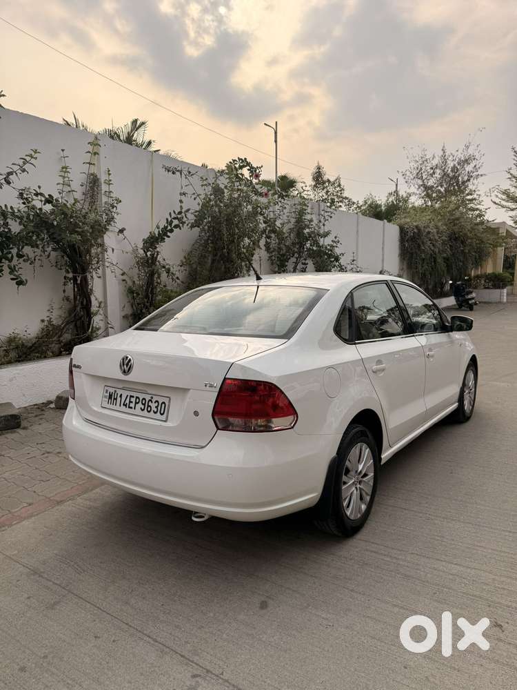 Volkswagen Vento 1.2l Tsi Highline Plus At Petrol, 2014, Petrol