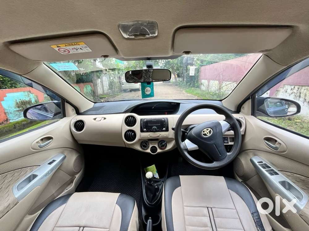 Toyota Etios Liva 1.2 V, 2017, Petrol