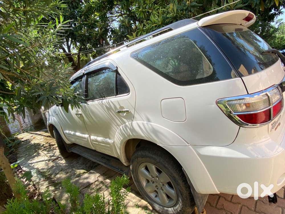 Toyota Fortuner 4x4 Diesel Manual 3ltr