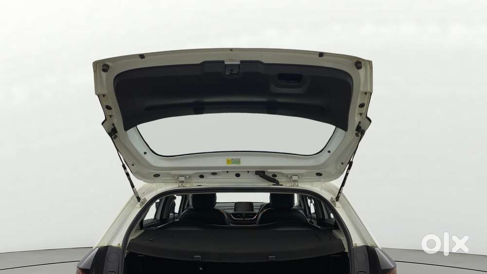 Tata Altroz Xm Plus Icng, 2023, Cng & Hybrids