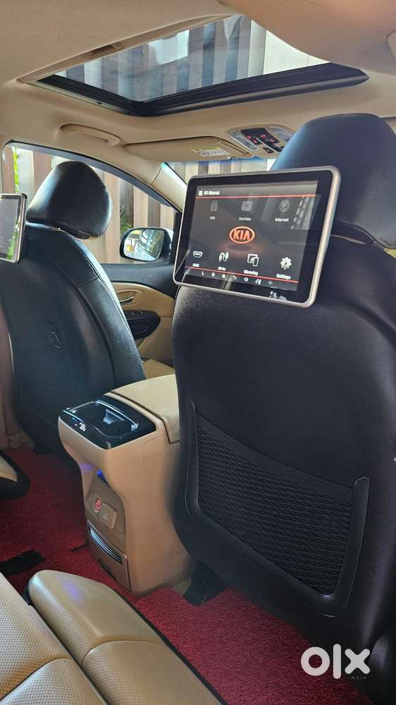 Kia Carnival Limousine Plus 7 Str, 2021, Diesel