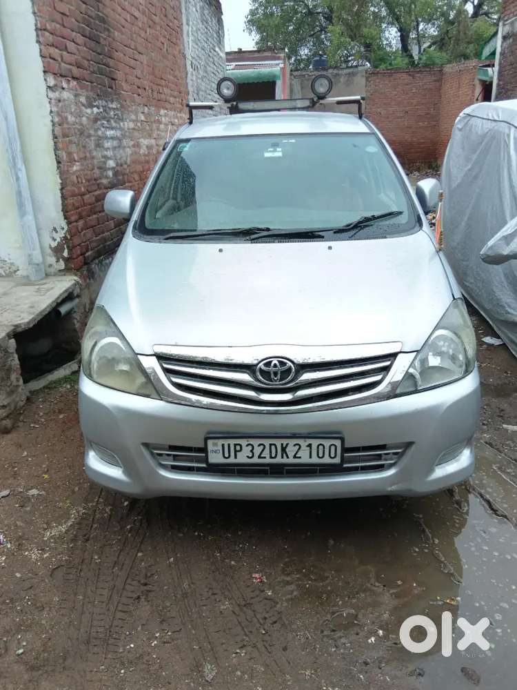 Toyota Innova 2010 Diesel Well Maintained