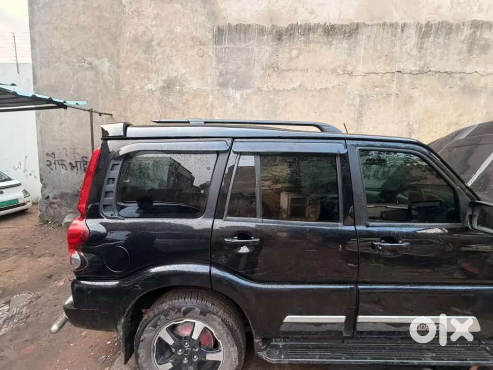 Mahindra Scorpio Adventure 2025 Diesel Manual