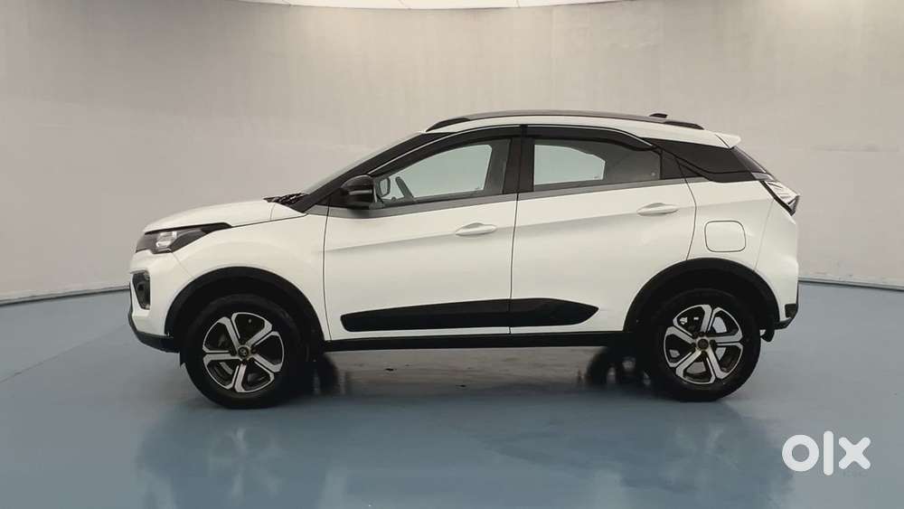 Tata Nexon 1.2 Revotron Xz Plus Premium, 2022, Petrol