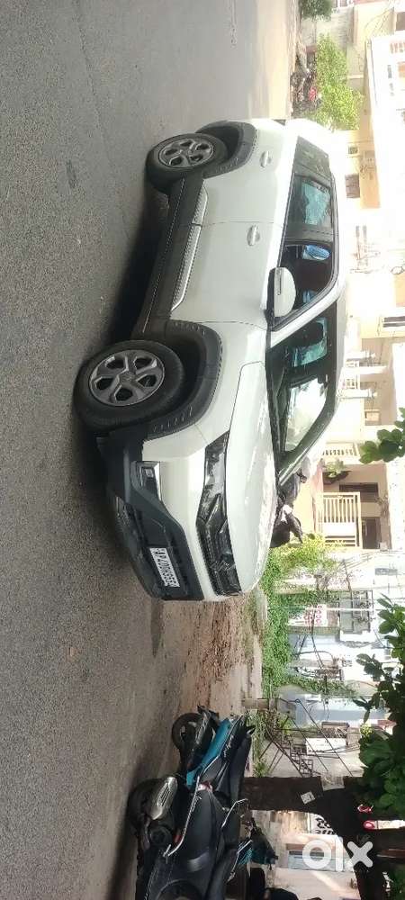 Maruti Brezza Lxi 2024