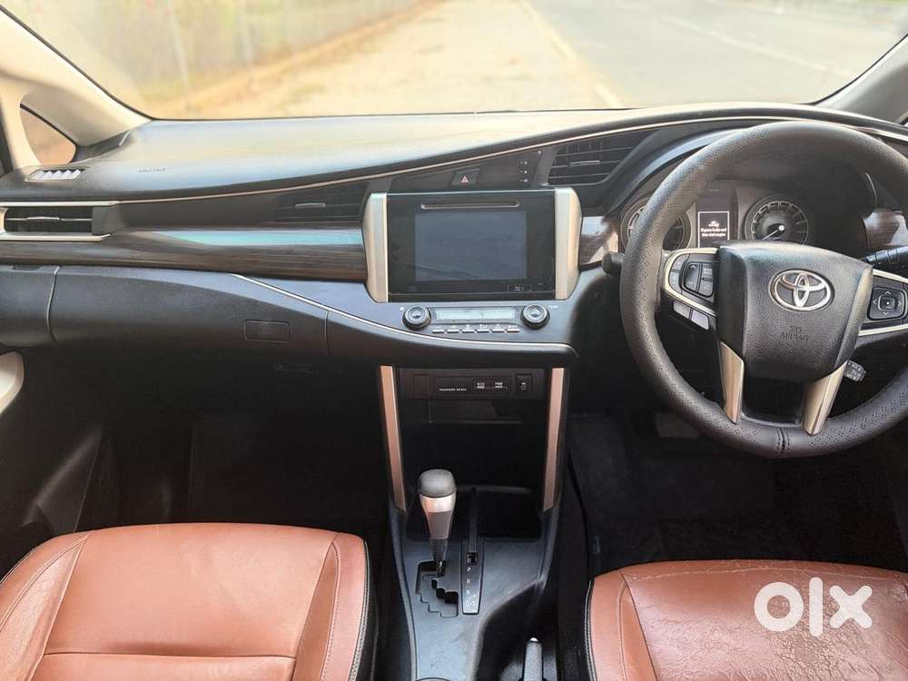 Toyota Innova Crysta 2.8 Zx At, 2016, Diesel