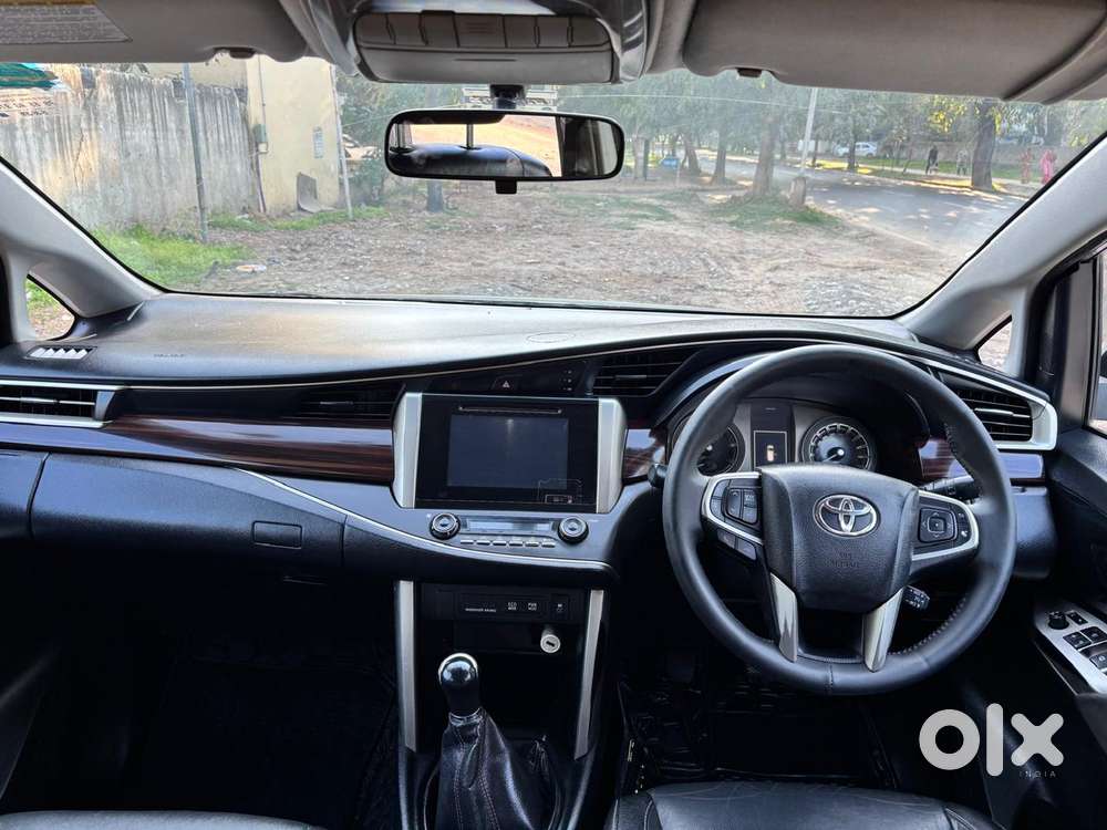 Toyota Innova Crysta 2.4 Z 7 Str, 2016, Diesel