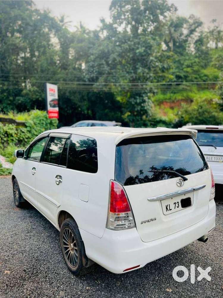 Toyota Innova [2004-2011] 2.5 Gx Diesel 7 Str, 2007, Diesel