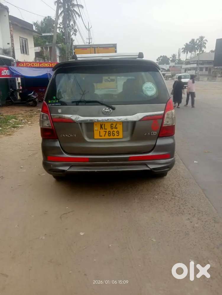 Toyota Innova 2010 Model