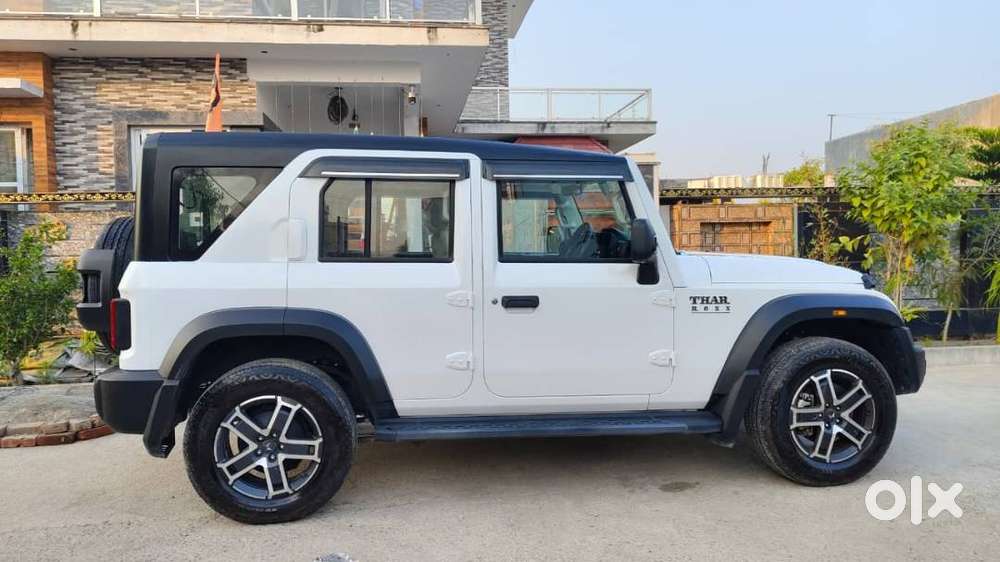 Mahindra Thar Roxx 2025 Petrol 8000 Km Driven
