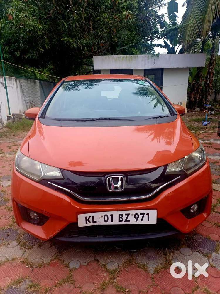 Honda Jazz 2016 Diesel Well Maintained