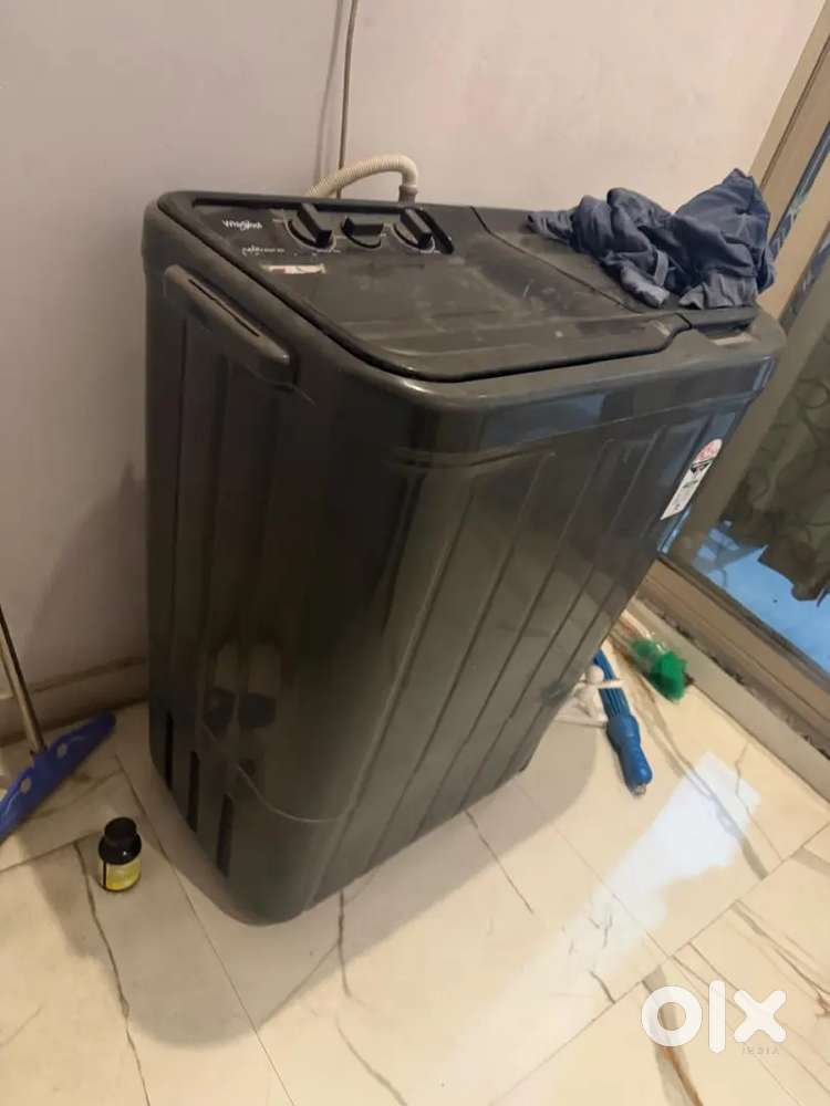 Wirlpool Semi-Automatic Washing Machine