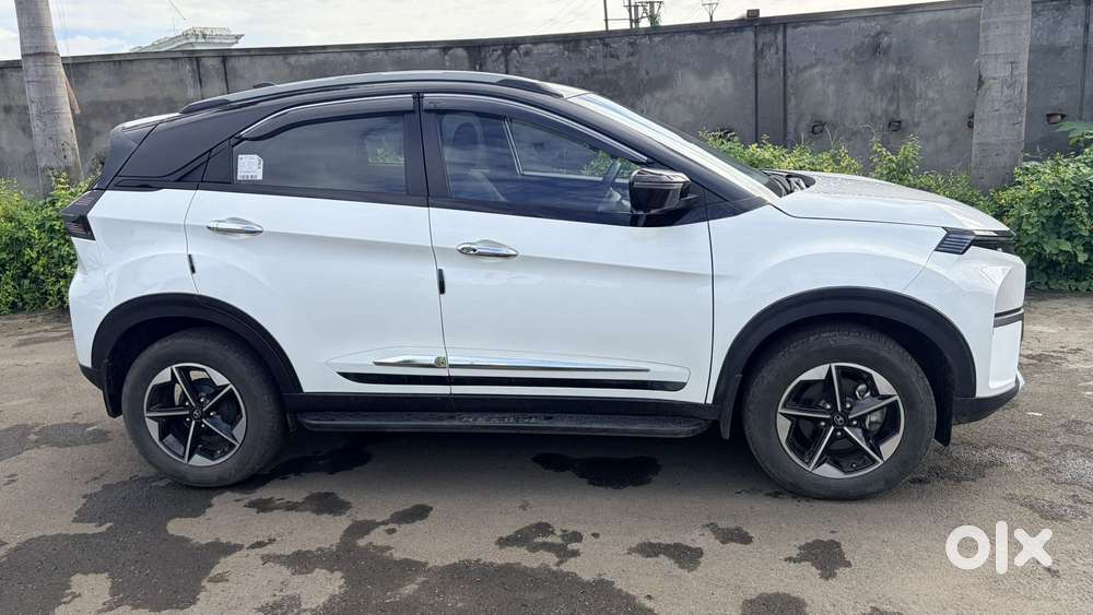 Tata Nexon Fearless Plus S 1.5 Revotorq Diesel 6 Amt Dt, 2025, Diese..
