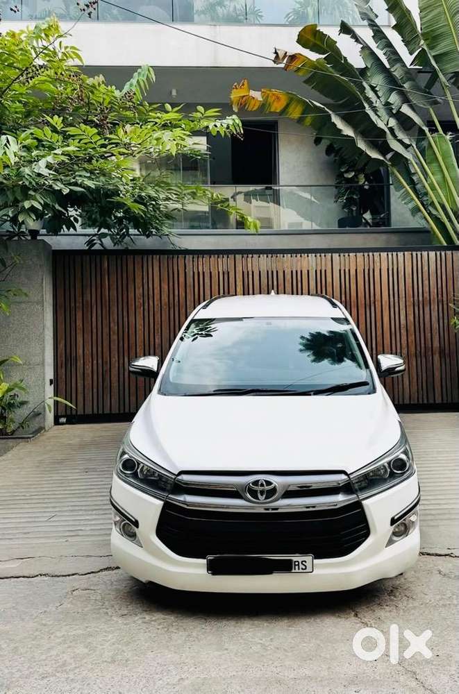 Toyota Innova Crysta 2.8z  Diesel Automatic  Vip Number - 1000
