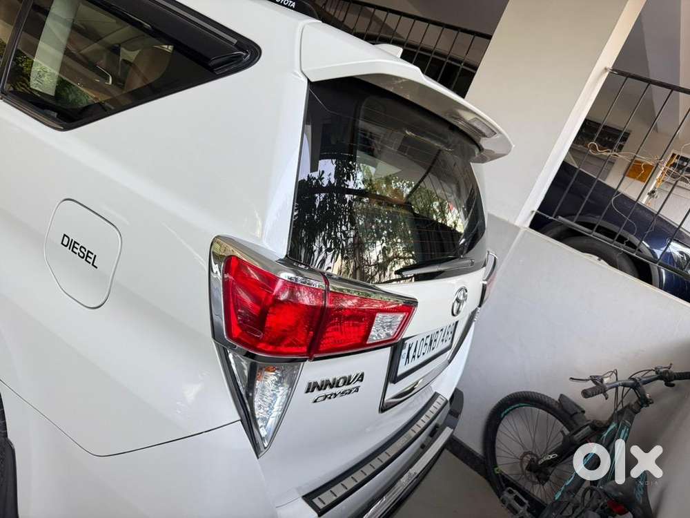 Toyota Innova Crysta 2021