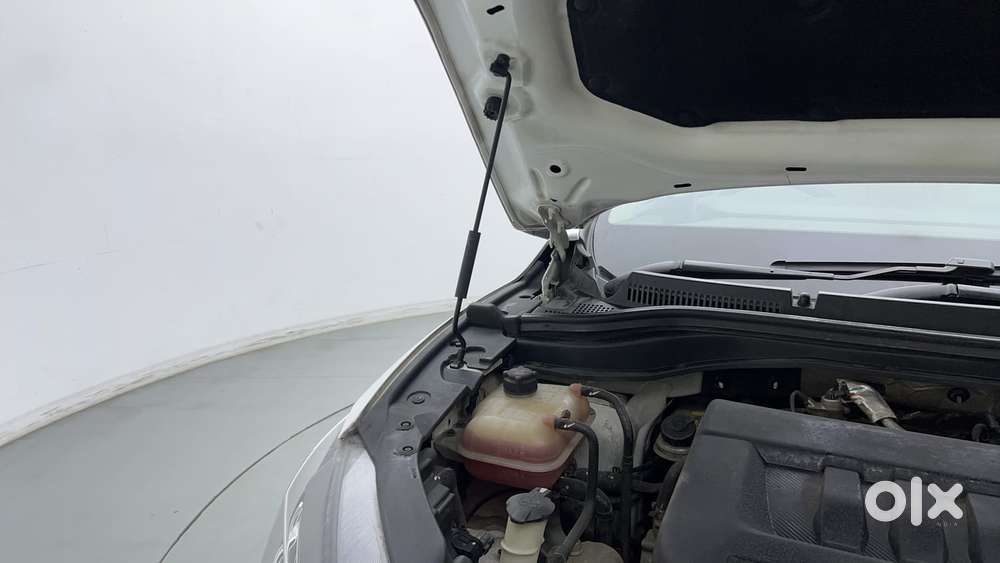 Mahindra Xuv700 2.2 Ax 5 Diesel At 7 Str, 2023, Diesel