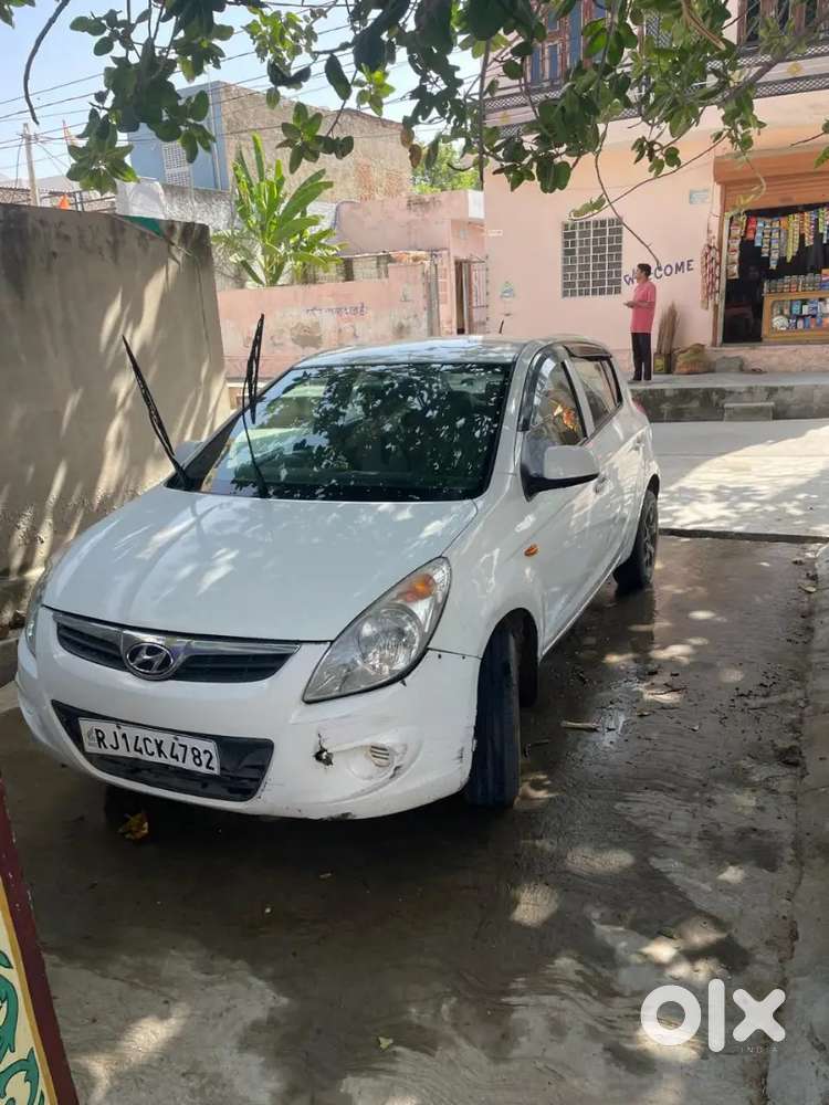 Hyundai I20 Magna Petrol 2011