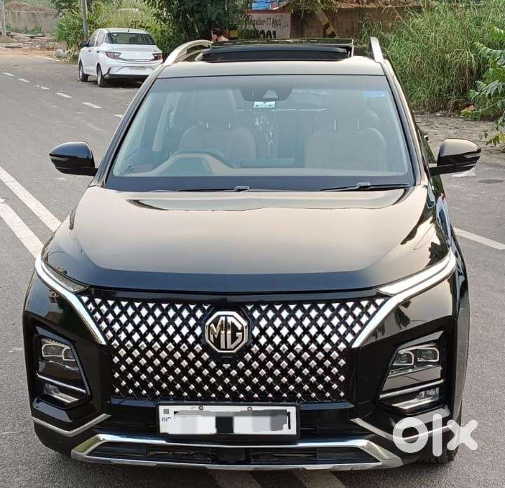 Mg Hector Plus Savvy Pro 1.5 Turbo Petrol Cvt 7 Str Dual Tone, 2025,..