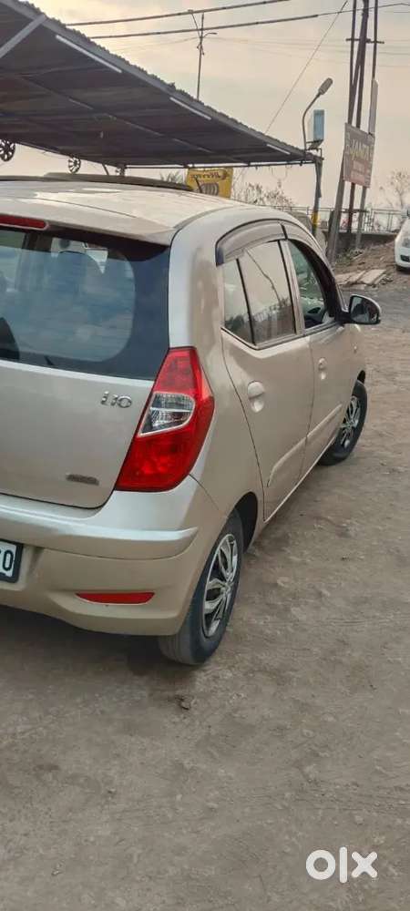 Hyundai I10 Sportz 2011 Petrol Manual. All Paper Clear Till 2031