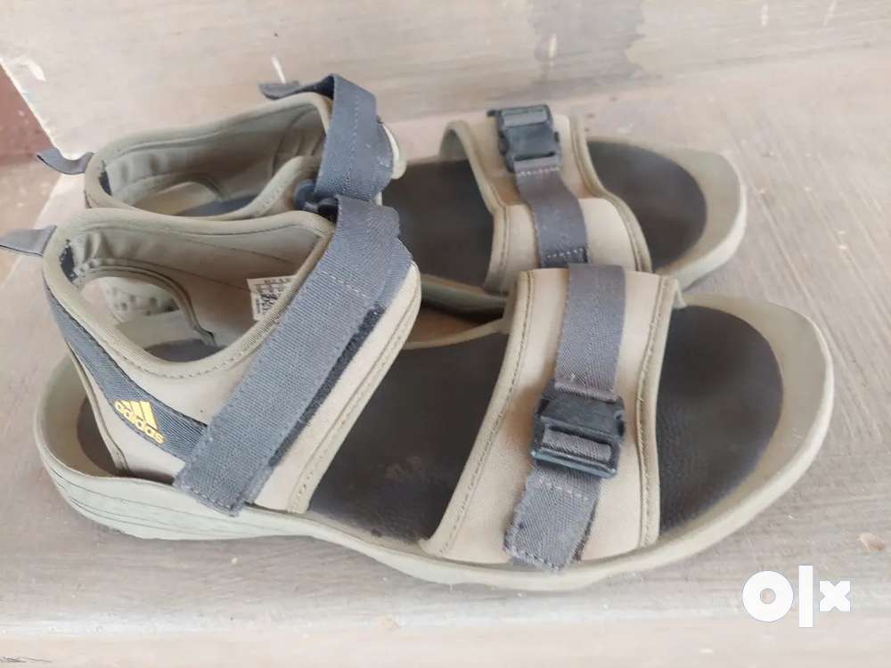 Adidas sandals best sale for men 2019