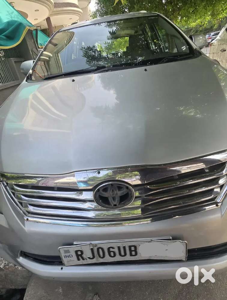 Toyota Innova Vx 2012 Variant
