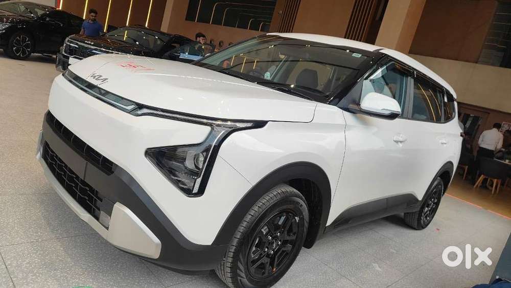 Kia Carens Clavis (nov-25) – Showroom Condition