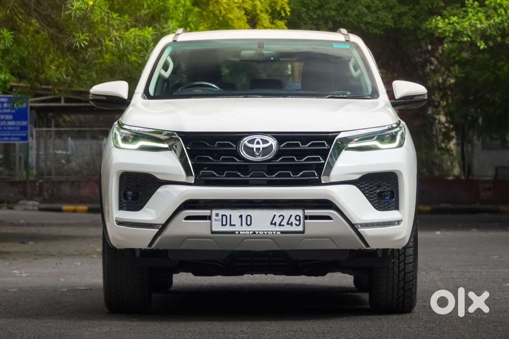 Toyota Fortuner 4x2 At 2.7 Petrol, 2025, Petrol