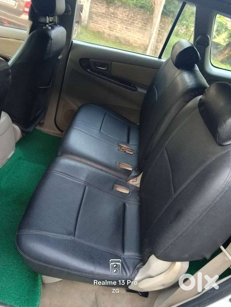Toyota Innova 2.5 V 8 Str, 2014, Diesel