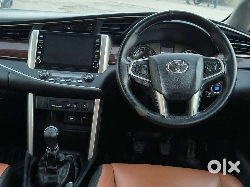 Toyota Innova Crysta [2020-ongoing] 2.4 Vx 8 Str, 2021, Diesel