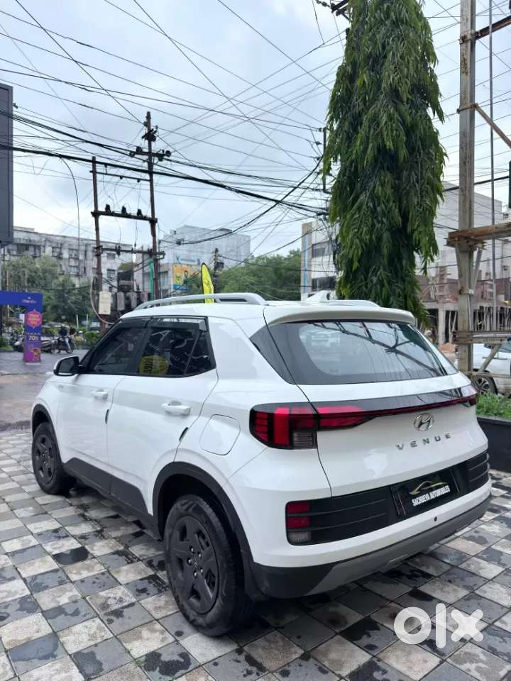 Hyundai Venue S 1.2 Petrol, 2024, Petrol