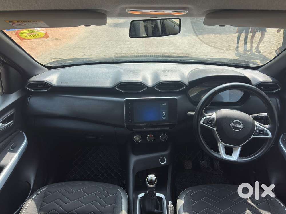Nissan Magnite 1.0 Xv Premium Dual Tone, 2021, Petrol