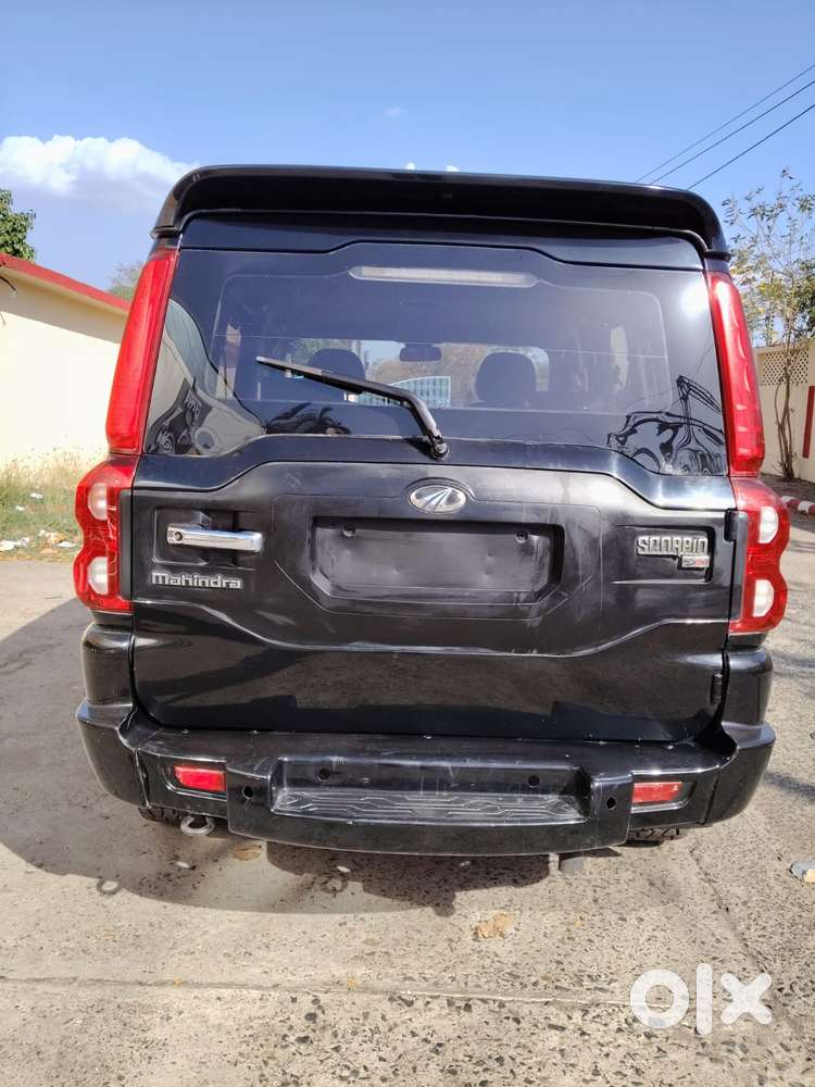 Mahindra Scorpio S10, 2015, Diesel