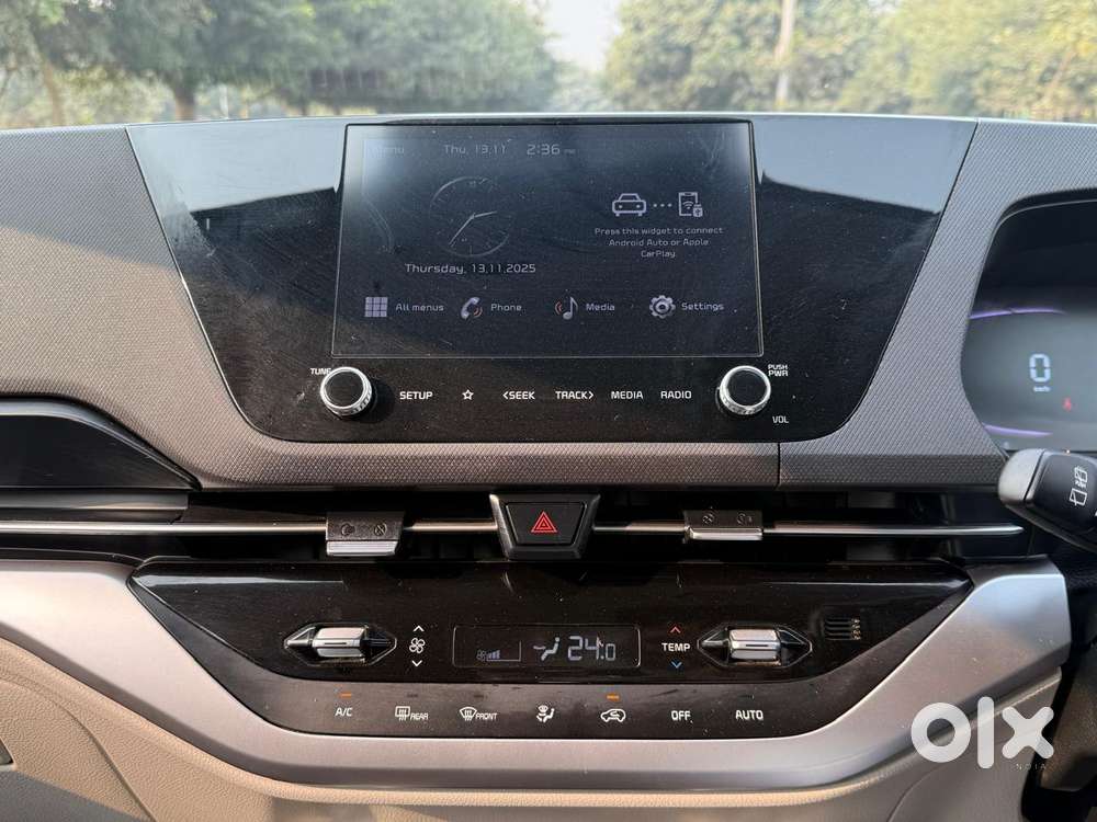 Kia Carens 1.4 Prestige Plus Turbo Dct 7 Str, 2023, Petrol