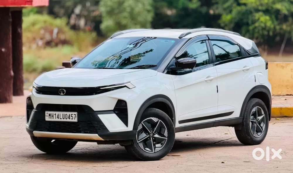 Tata Nexon Creative Plus 1.2 Revotron Petrol 6 Amt, 2024, Petrol