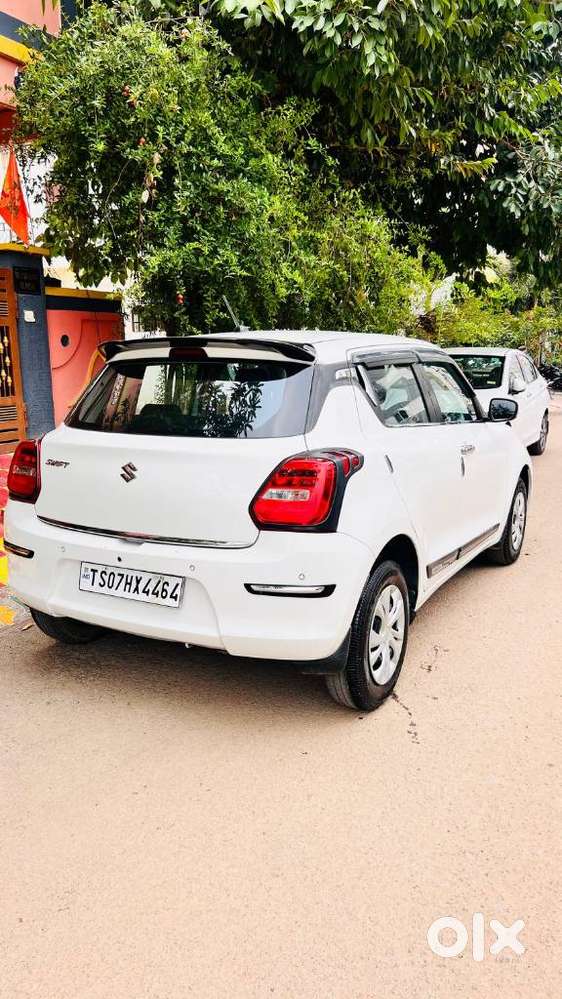 Maruti Suzuki Swift Vxi With Abs, 2021, Petrol