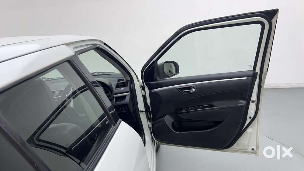 Maruti Suzuki Swift 2018 Vxi, 2017, Petrol