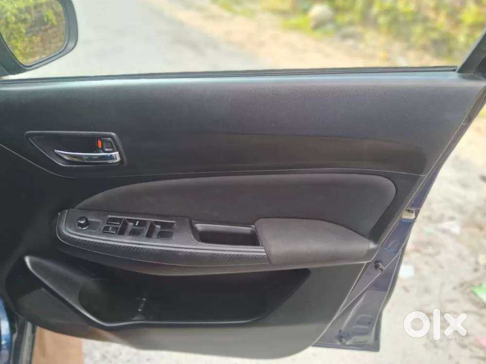 Maruti Suzuki Swift Vxi 1.2 Abs Bs-iv, 2018, Petrol