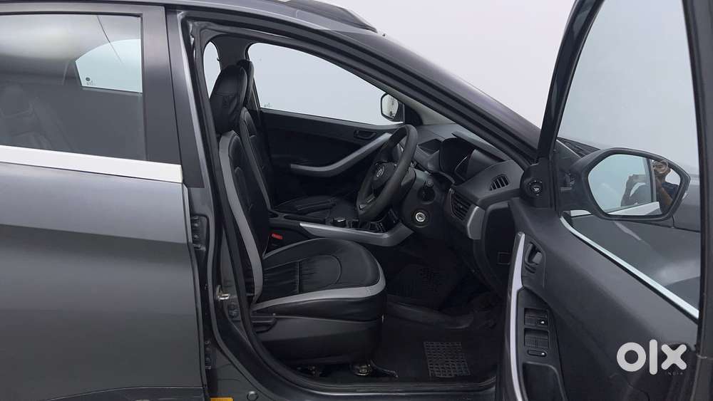 Tata Nexon 1.2 Revotron Xm (s), 2021, Petrol