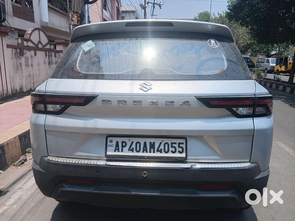 Maruti Suzuki Brezza 1.5 Vxi Cng, 2023, Cng & Hybrids
