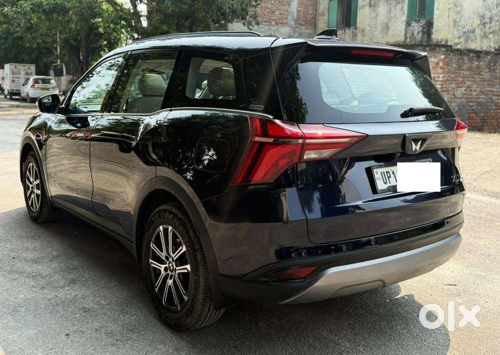 Mahindra Xuv700 2.0 Ax 7 Petrol At Str, 2024, Petrol