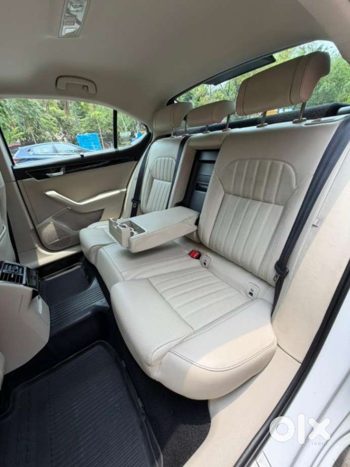 Skoda Superb 2.0 L&k Tsi At, 2021, Petrol