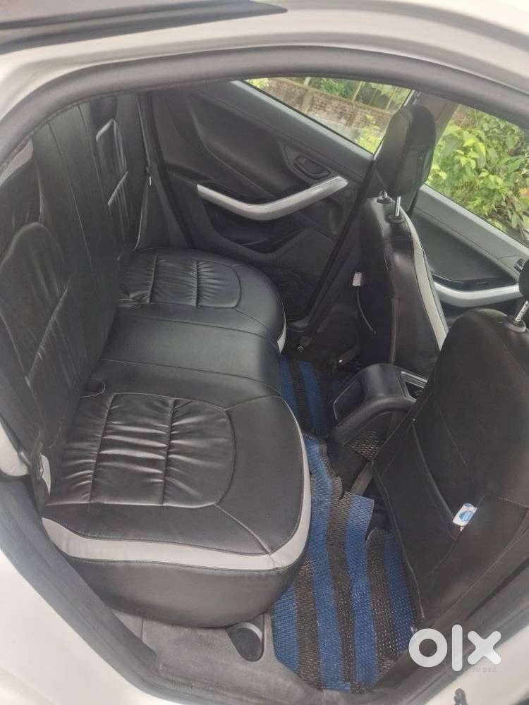 Tata Nexon 1.2 Revotron Xma Amt (s), 2022, Petrol