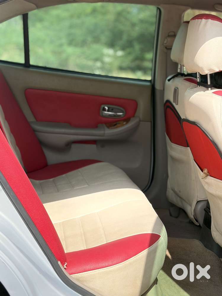 Hyundai Elantra Crdi (leather Option), 2005, Petrol
