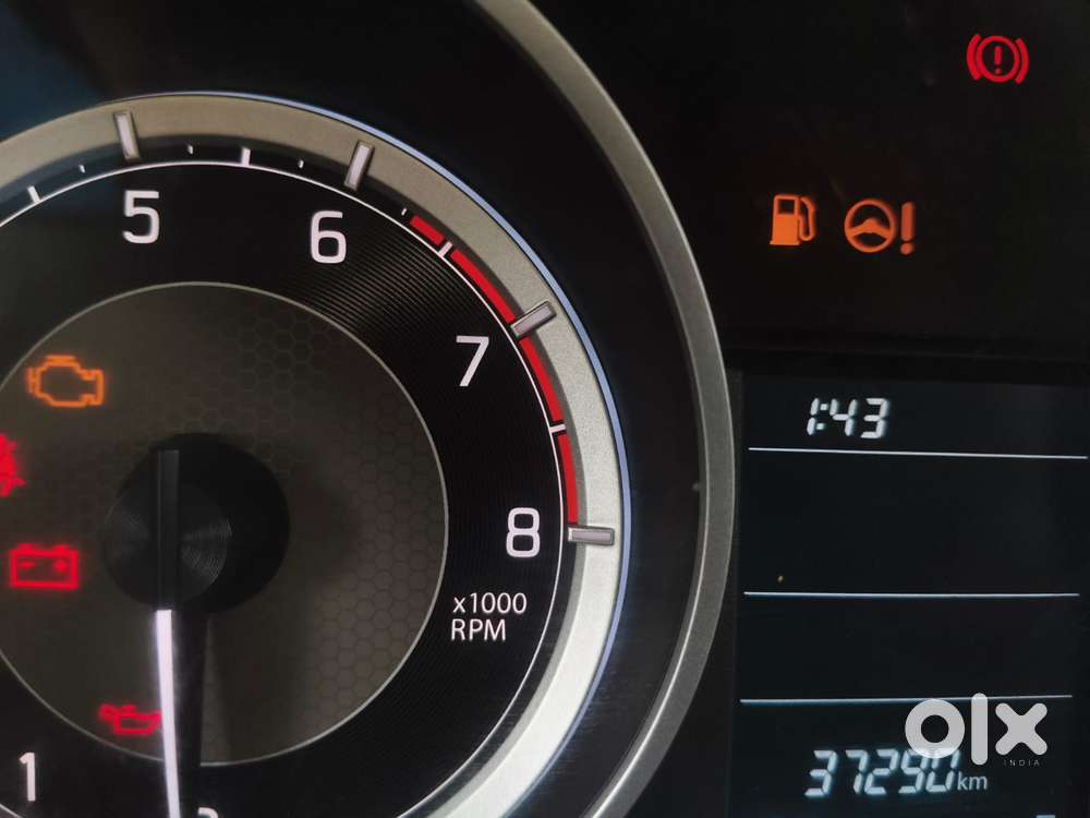 Maruti Suzuki Swift Dzire Vxi Optional, 2018, Petrol