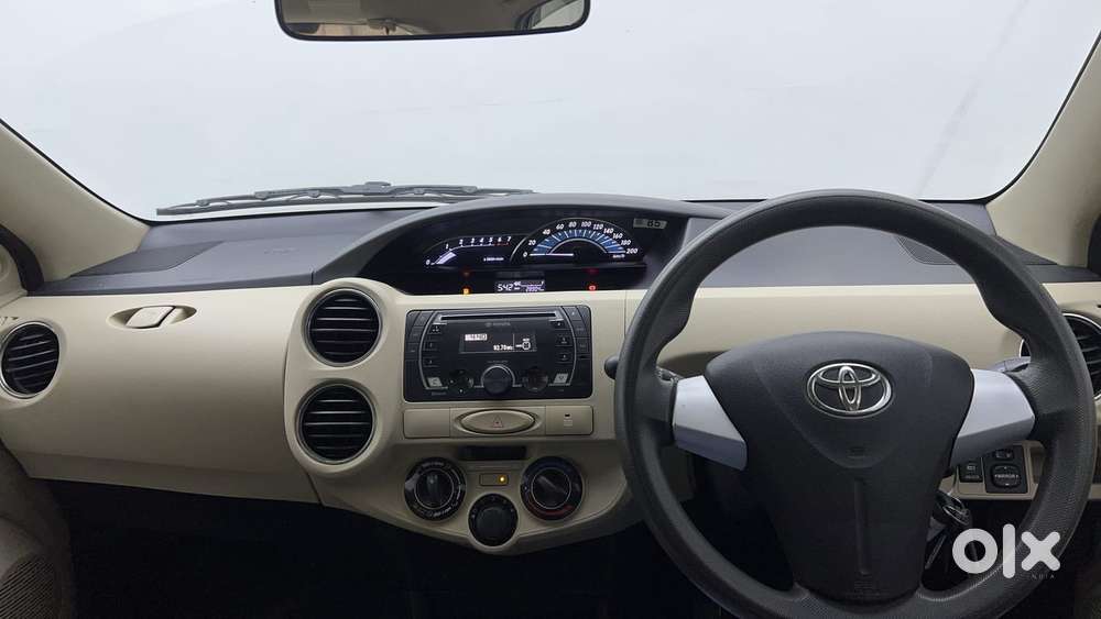 Toyota Etios Liva 2014-2016 V, 2017, Petrol