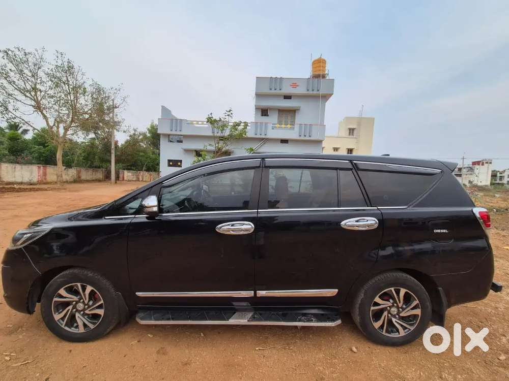 Toyota Innova Crysta 2016 Diesel 150000 Km Driven